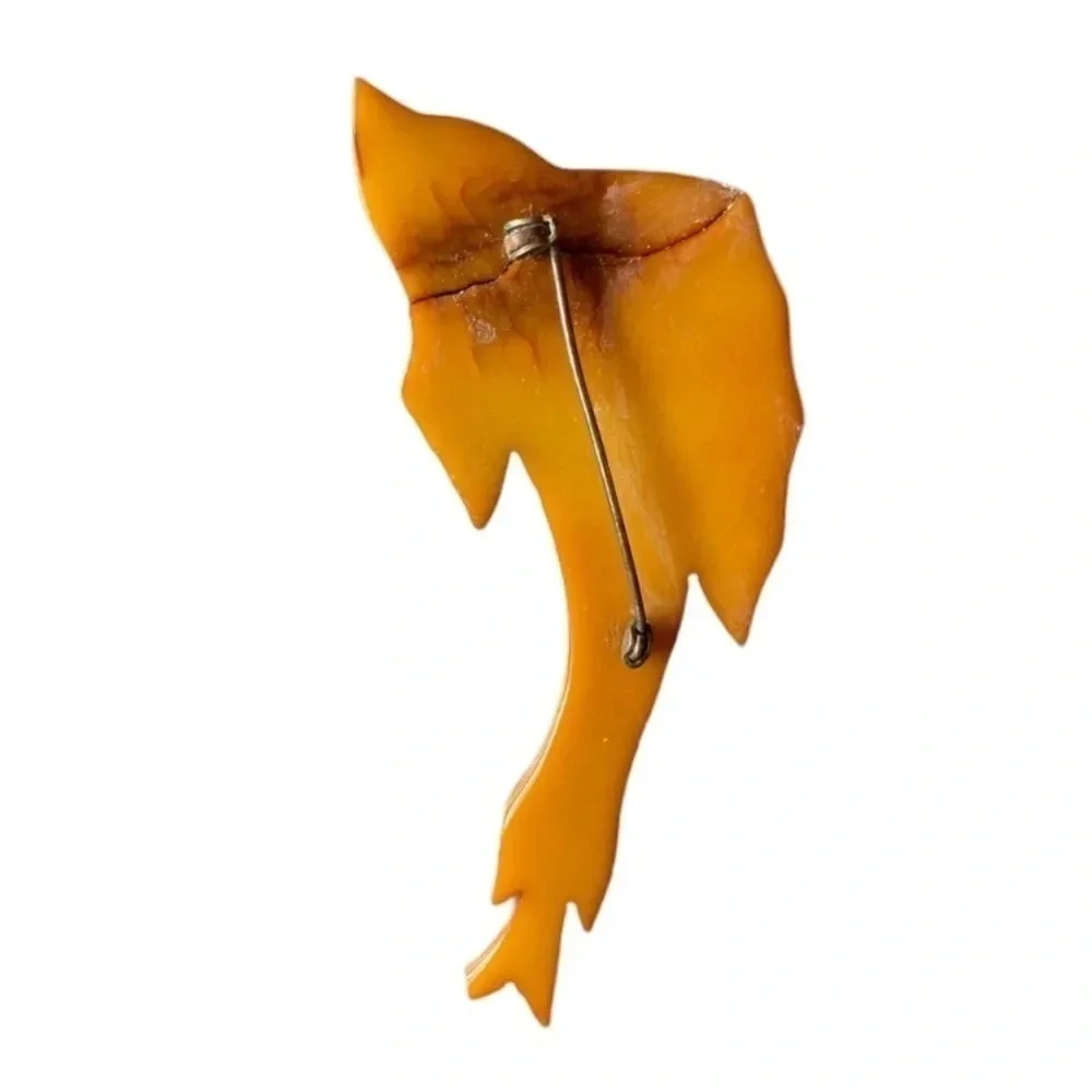 Bakelite Vintage 1930s Wood on Butterscotch Marlin Fish w/ Glass Eye Brooch Pin